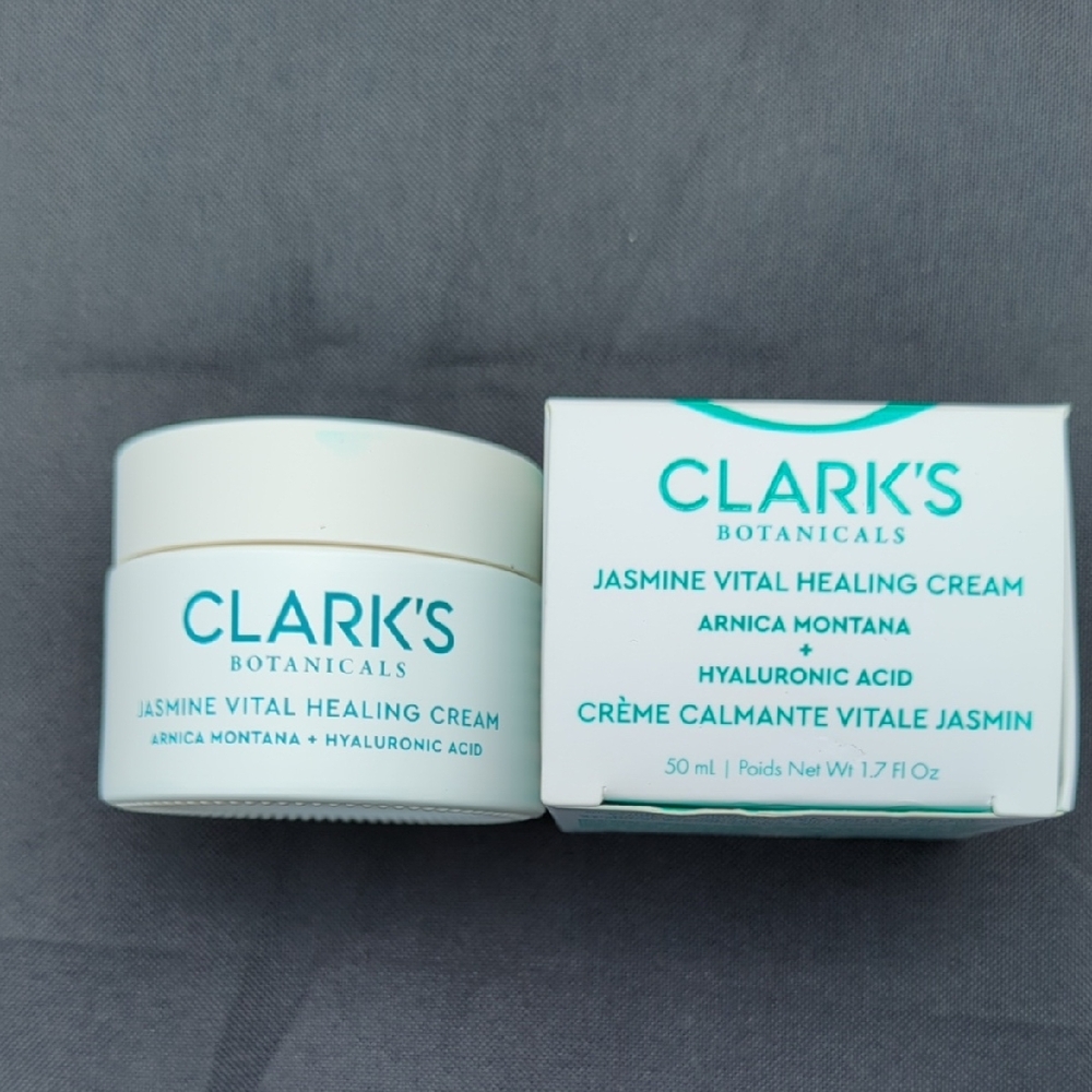 Clarks White Moisturizer with Minimalist Design